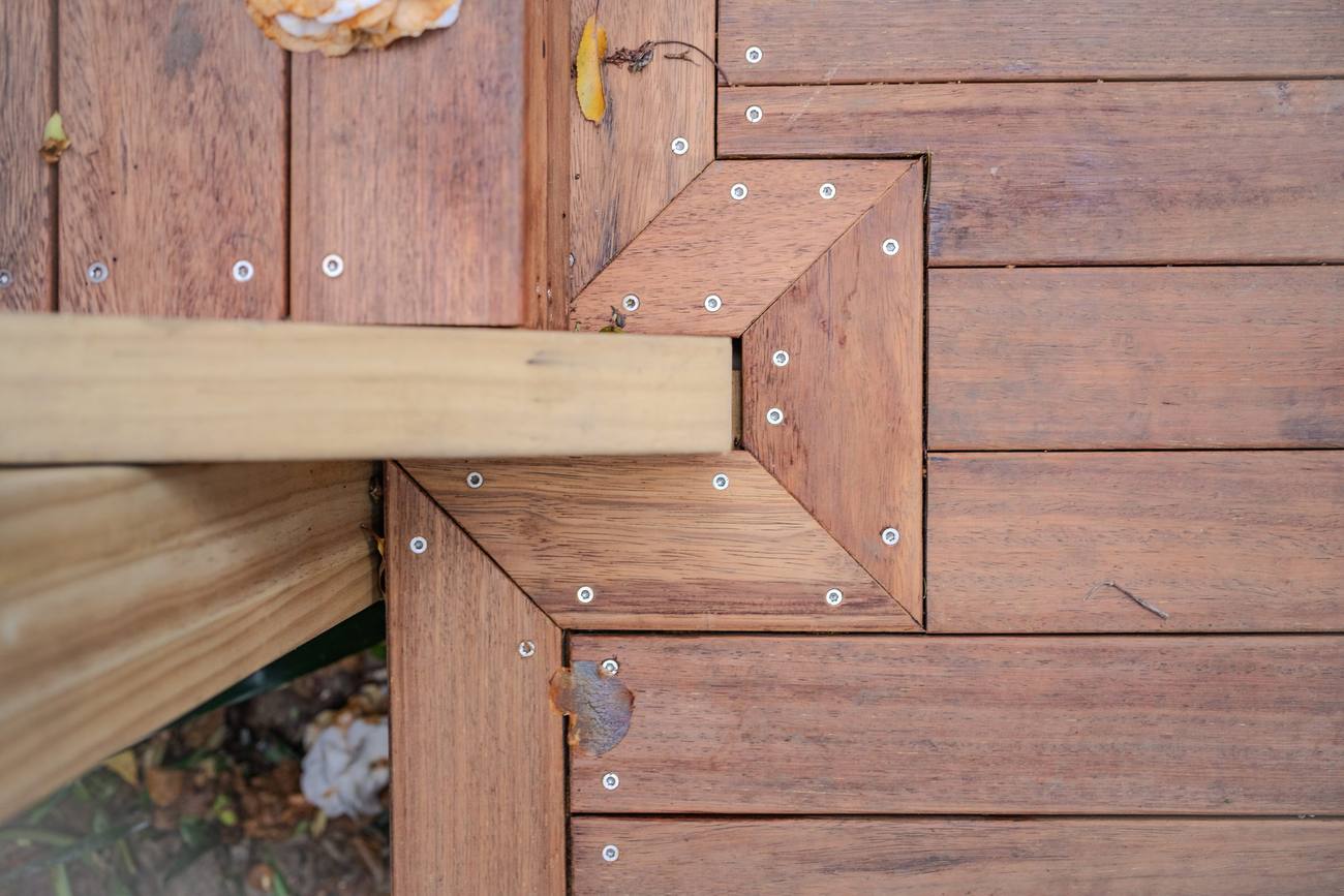 Hardwood deck corner detail